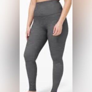 Lululemon mini herringbone super high rise align size 6